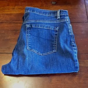 Women's Gloria Vanderbilt jeans, style "Amanda, size 12